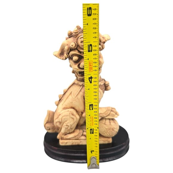 Vintage Chinese Hand Carved Resin Foo Dog Lion Statue Wood Base 5.5" - Picture 9 of 12